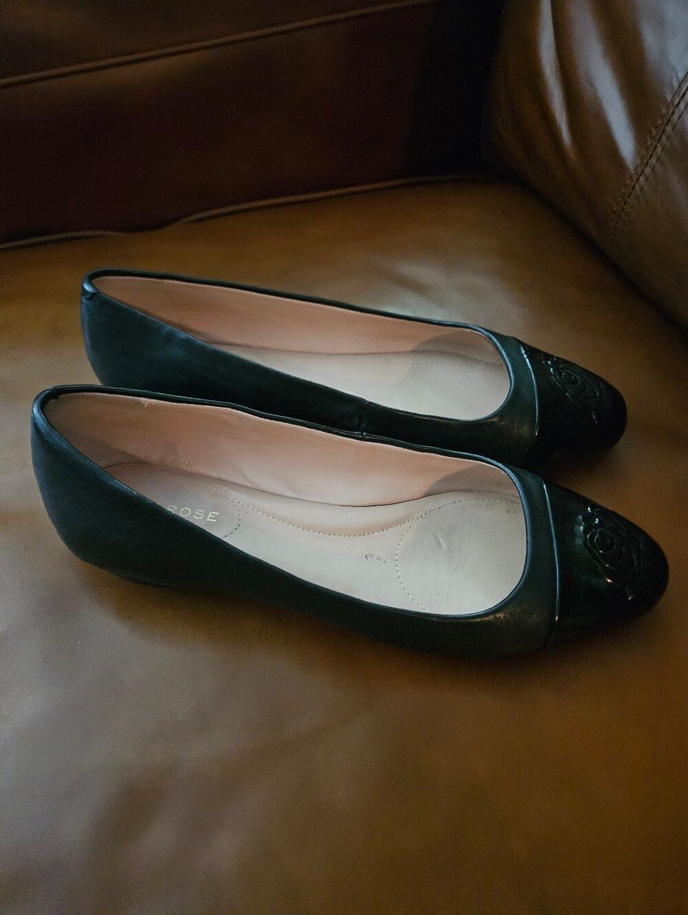 Taryn Rose Annabella Leather Ballet Flat - Black size 7.5 B